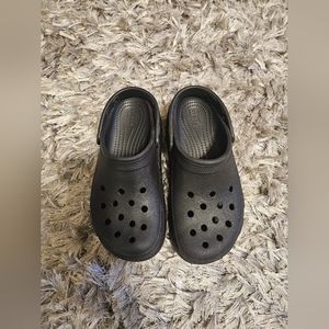 crocs  size J 5